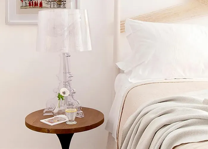 Modern Comfort, Poetic Charm
